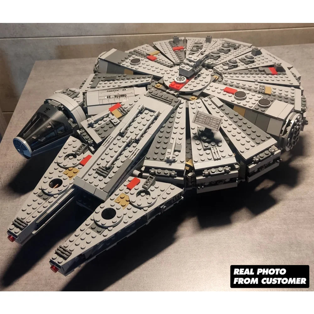 Star Wars Millennium Falcon 1381PCS Building Blocks w/ 7 Mini Figures Millennium Falcon Building Blocks