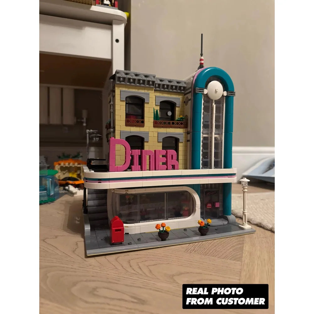 Downtown Diner Building Blocks 2488PCS + 6 Figures (10260) ABS Kit Downtown Diner Building Blocks