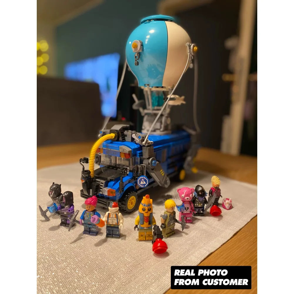 Fortnite Battle Bus Building Blocks 954PCS Assembly Bricks For Kids & Adults Fortnite Battle Bus / 954 Pieces Building