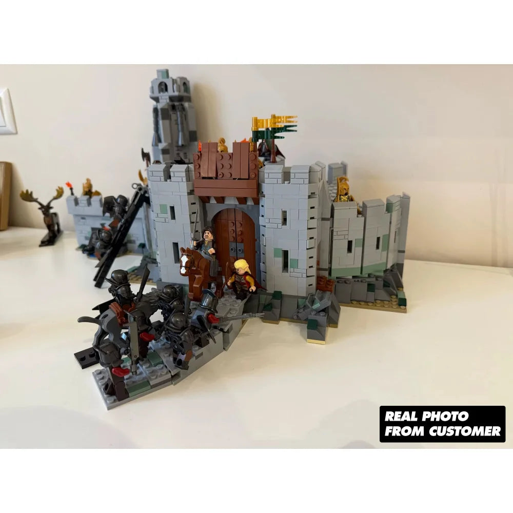 MOC The Battle of Helm’s Deep LOTR 1368PCS Building Blocks Bricks with Figures The Battle of Helm’s Deep Building Blocks