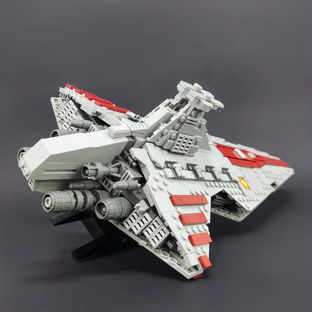 Star Wars: Venator Class Republic Attack Cruiser MOC Building Blocks 960PCS Venator Class Republic Attack Cruiser