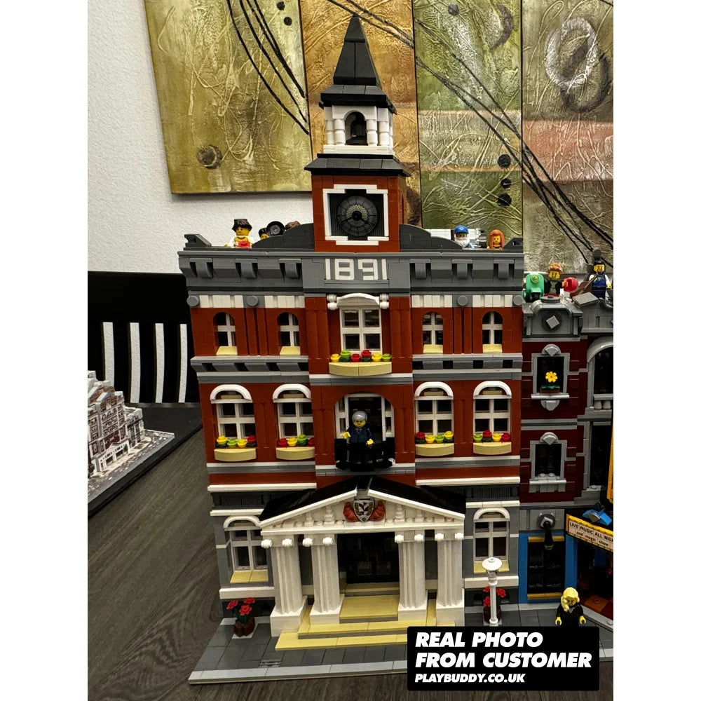Town Hall Creator Building Blocks 2766PCS w/ 8 Figures (10224) ABS Kit Town Hall Building Blocks